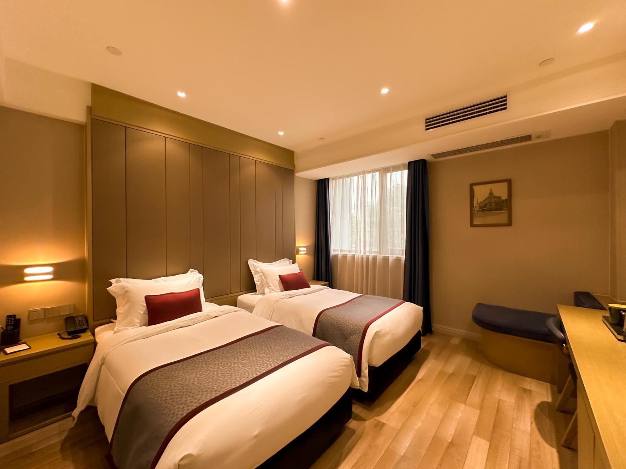 Shanghai-Deco Hotel-Free Shuttle Bus To Pudong Airport And Disneyland Kültér fotó
