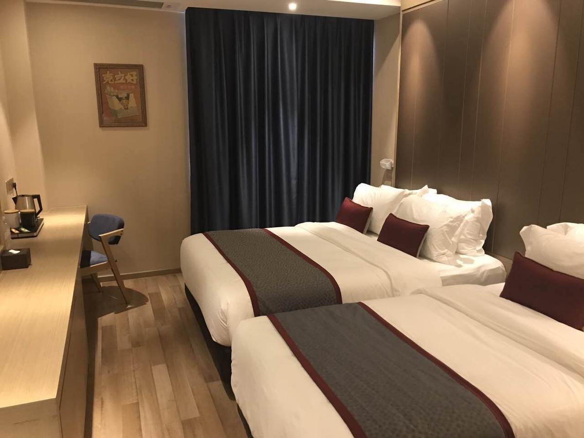 Shanghai-Deco Hotel-Free Shuttle Bus To Pudong Airport And Disneyland Kültér fotó
