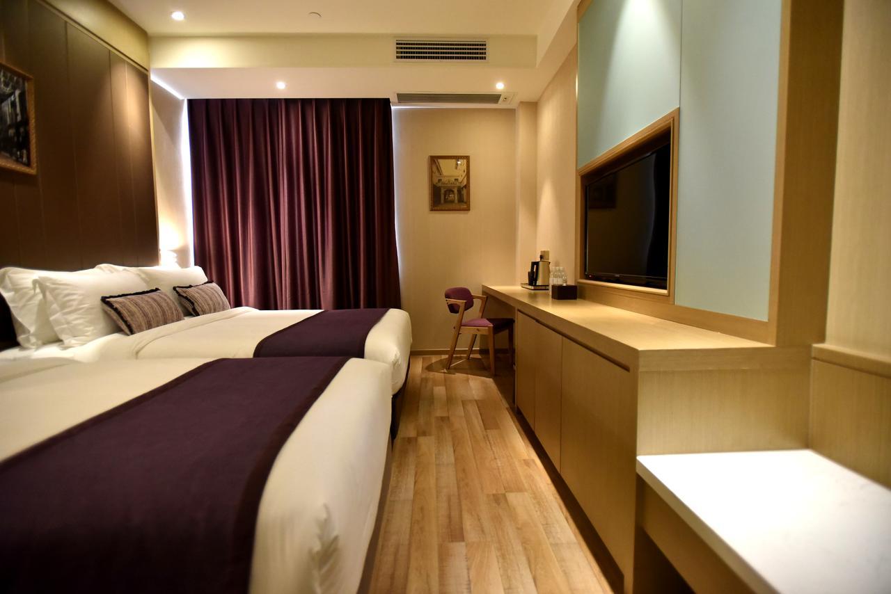 Shanghai-Deco Hotel-Free Shuttle Bus To Pudong Airport And Disneyland Kültér fotó