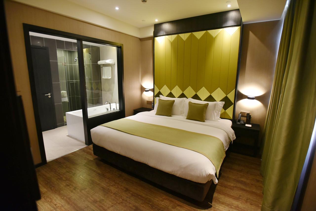 Shanghai-Deco Hotel-Free Shuttle Bus To Pudong Airport And Disneyland Kültér fotó