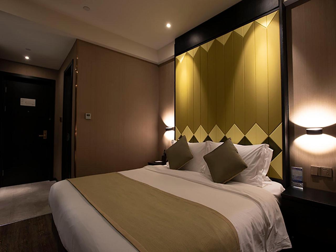 Shanghai-Deco Hotel-Free Shuttle Bus To Pudong Airport And Disneyland Kültér fotó