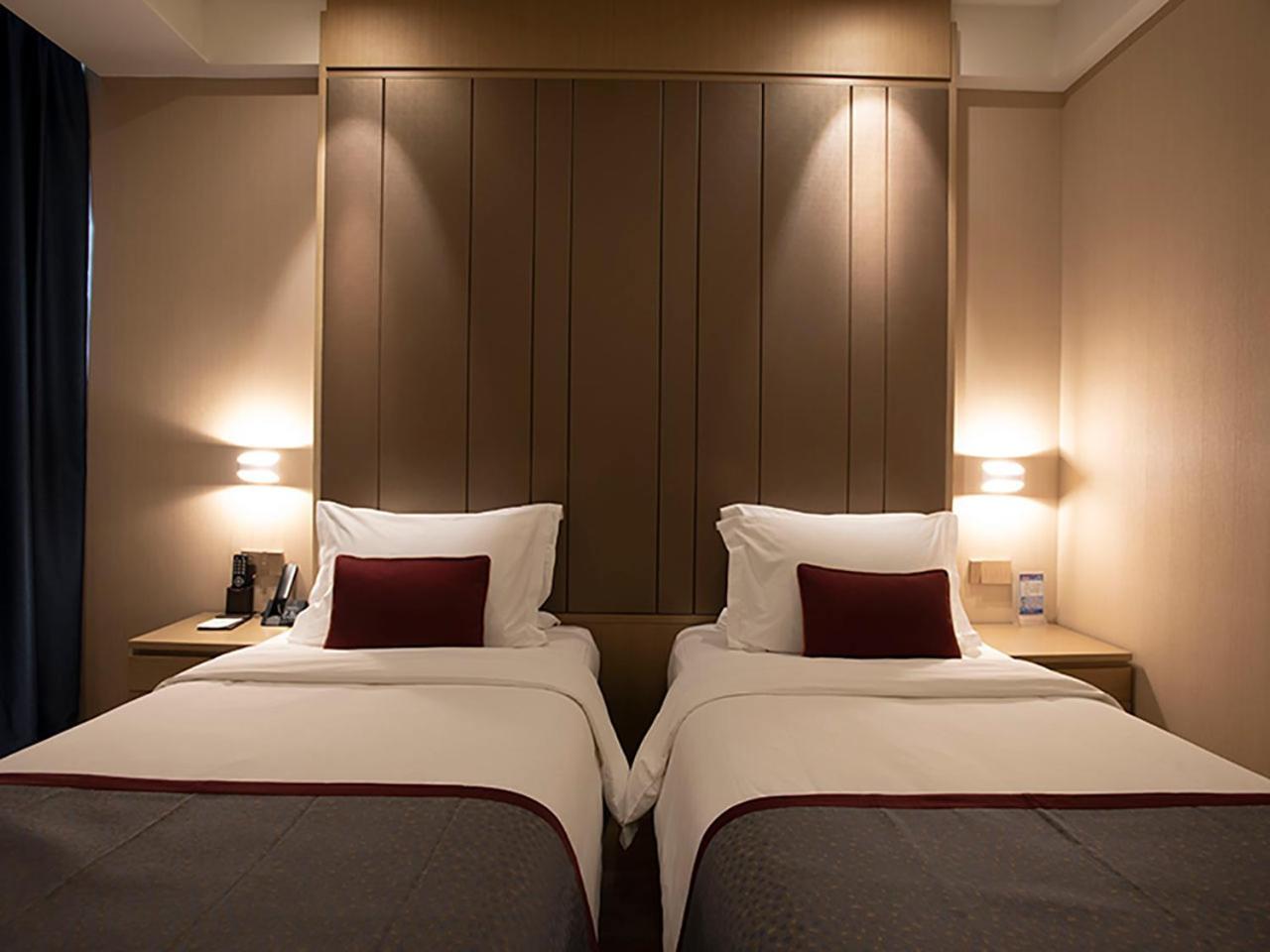 Shanghai-Deco Hotel-Free Shuttle Bus To Pudong Airport And Disneyland Kültér fotó